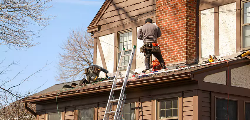 Roof Siding Trim Repair in Cottage Grove